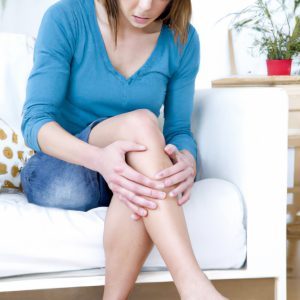 Bolesť kolena z boku Príčiny, liečba a prevencia
