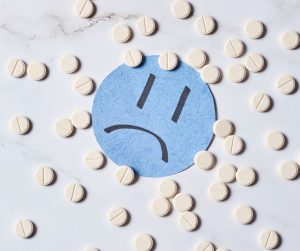 Antidepresíva sú lieky ktoré môžu pomôcť zmierniť príznaky depresie tým že ovplyvňujú chemické látky v mozgu nazývané neurotransmitery